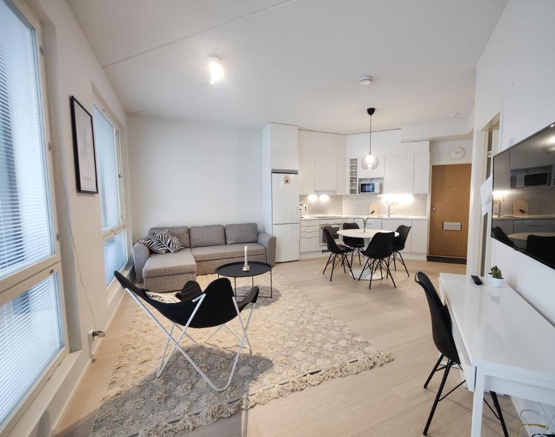 Peaceful Nordic Home For 5 / Near City And Airport Хельсинки Экстерьер фото