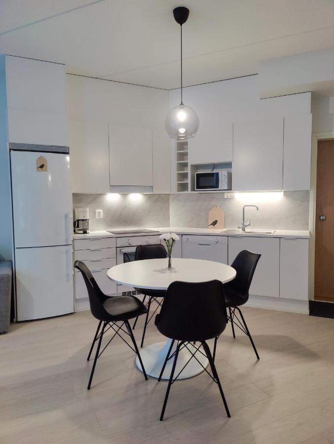 Peaceful Nordic Home For 5 / Near City And Airport Хельсинки Экстерьер фото